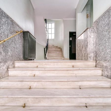 Stylish, Sunny New 2 Bedroom, Prime Central Athen Eksteriør billede