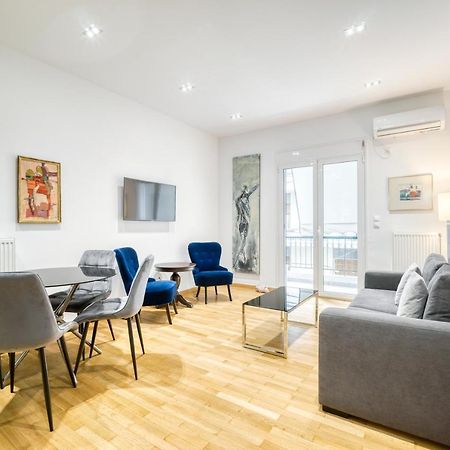 Stylish, Sunny New 2 Bedroom, Prime Central Athen Eksteriør billede