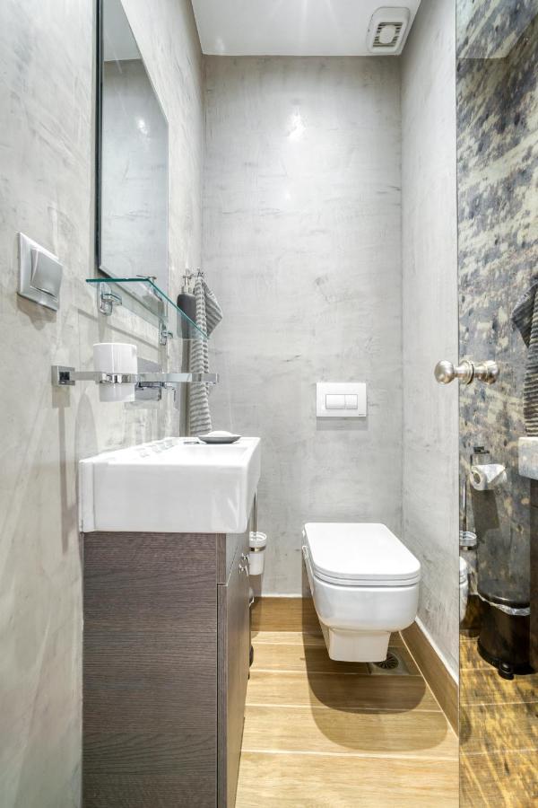 Stylish, Sunny New 2 Bedroom, Prime Central Athen Eksteriør billede